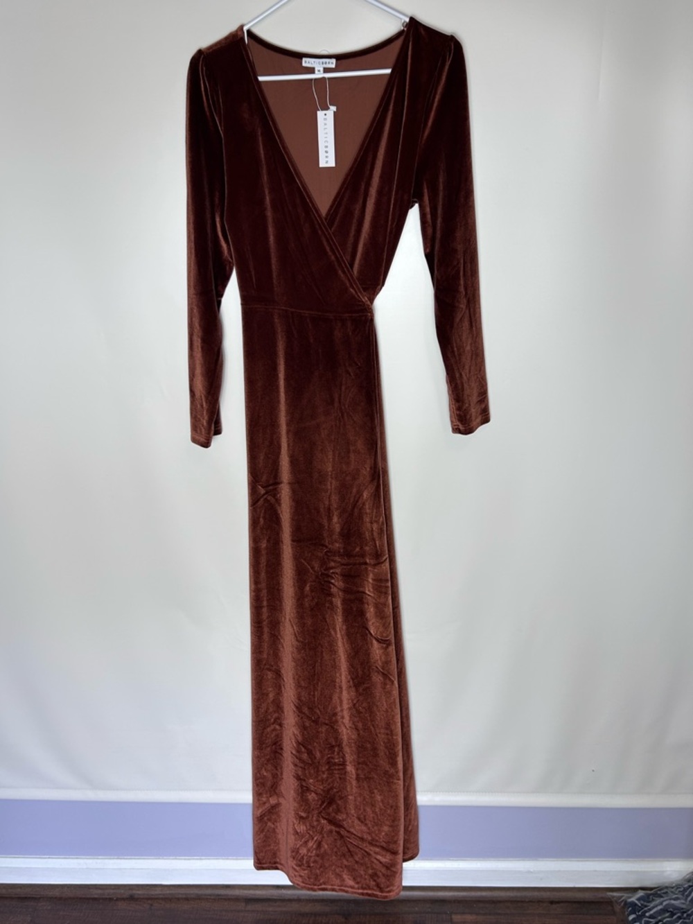NWT Baltic Born Velvet Wrap Dress | XL - Picture 2 of 5